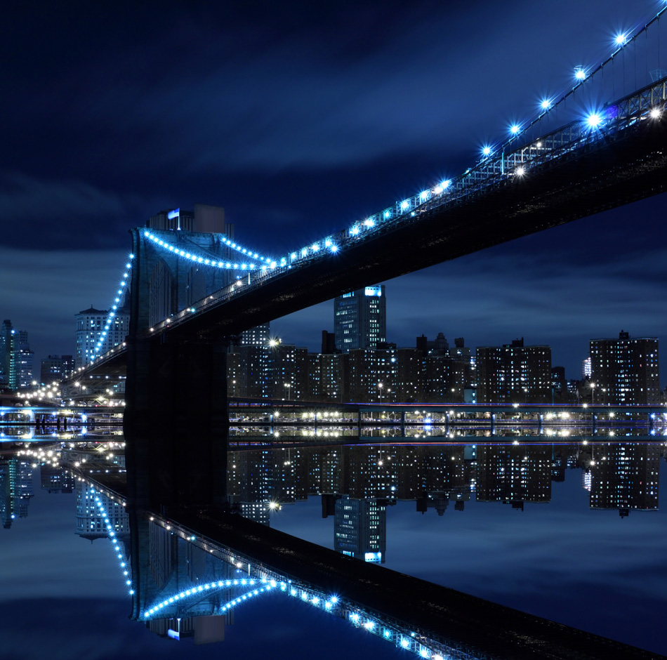 Brooklyn Bridge And Manhattan Skyline At Night