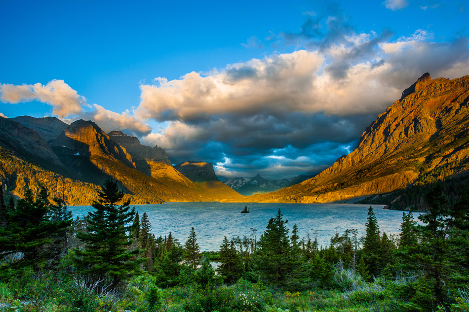 Sunrise At St Mary Lake From Wild Goose Island Viewpoint