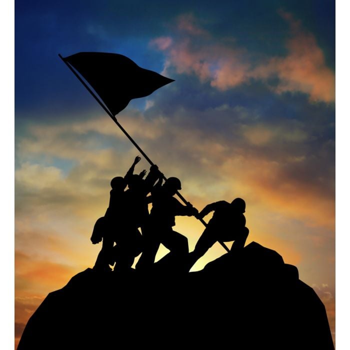 Soldiers Raising The Flag At Iwo Jima - ID # 44021131